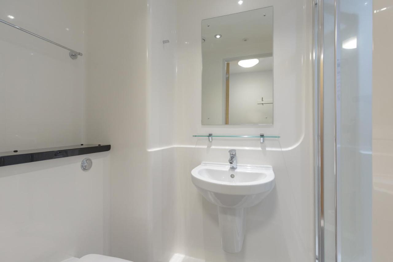 Joivy Affordable Edinburgh - Adults Only Otel Dış mekan fotoğraf