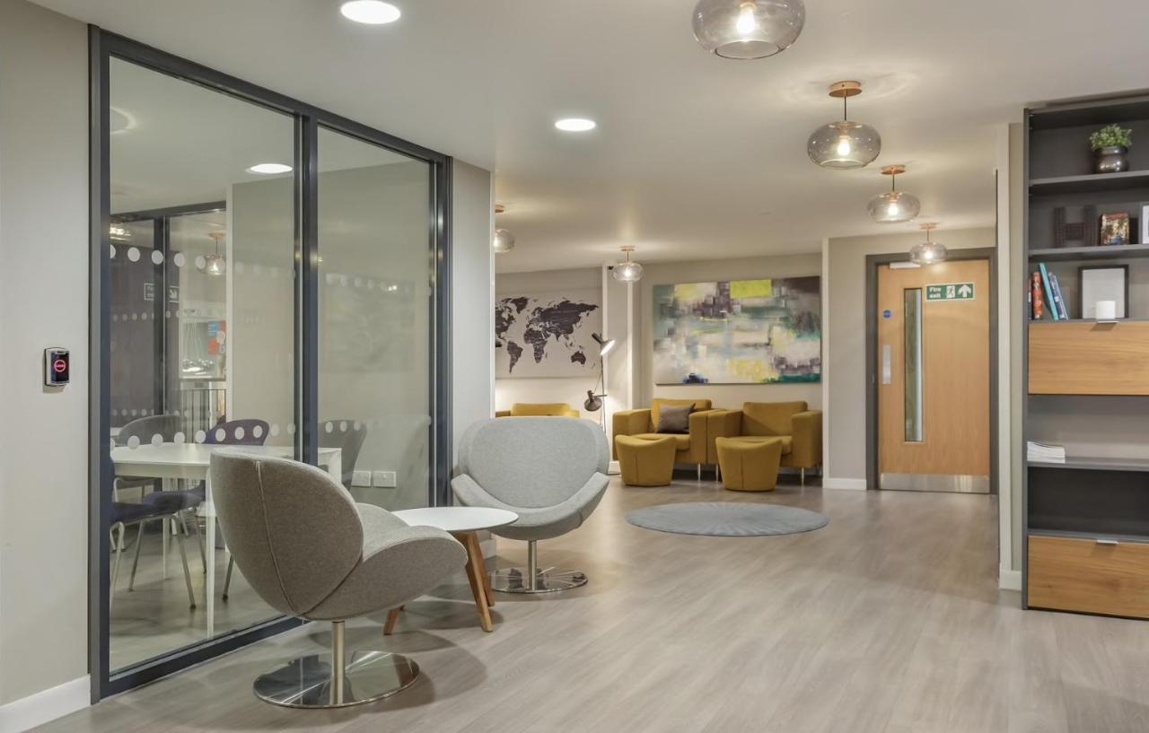 Joivy Affordable Edinburgh - Adults Only Otel Dış mekan fotoğraf