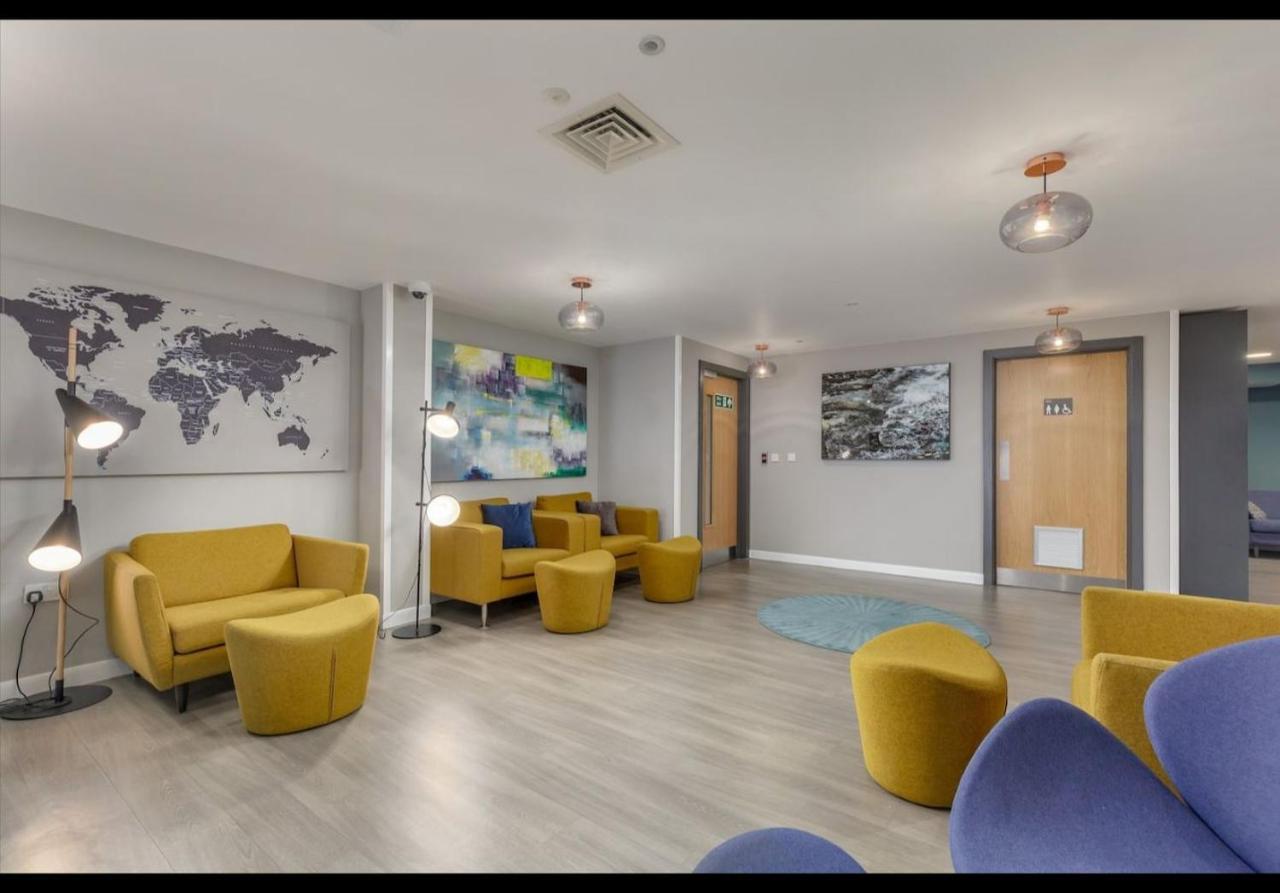 Joivy Affordable Edinburgh - Adults Only Otel Dış mekan fotoğraf