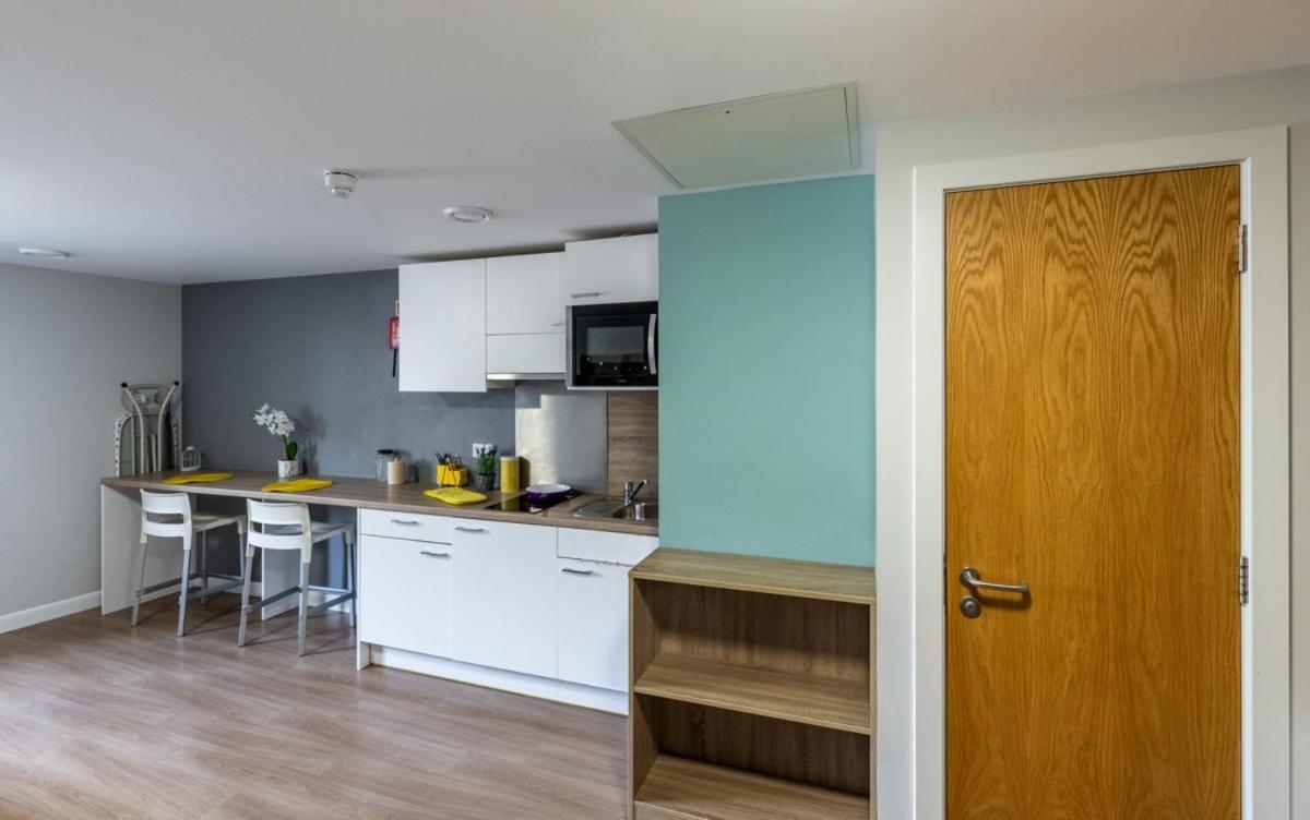 Joivy Affordable Edinburgh - Adults Only Otel Dış mekan fotoğraf