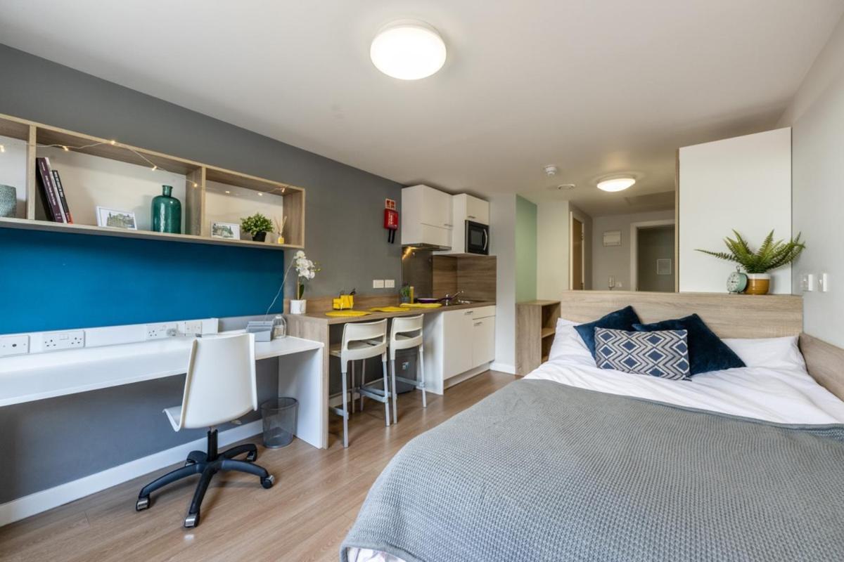 Joivy Affordable Edinburgh - Adults Only Otel Dış mekan fotoğraf